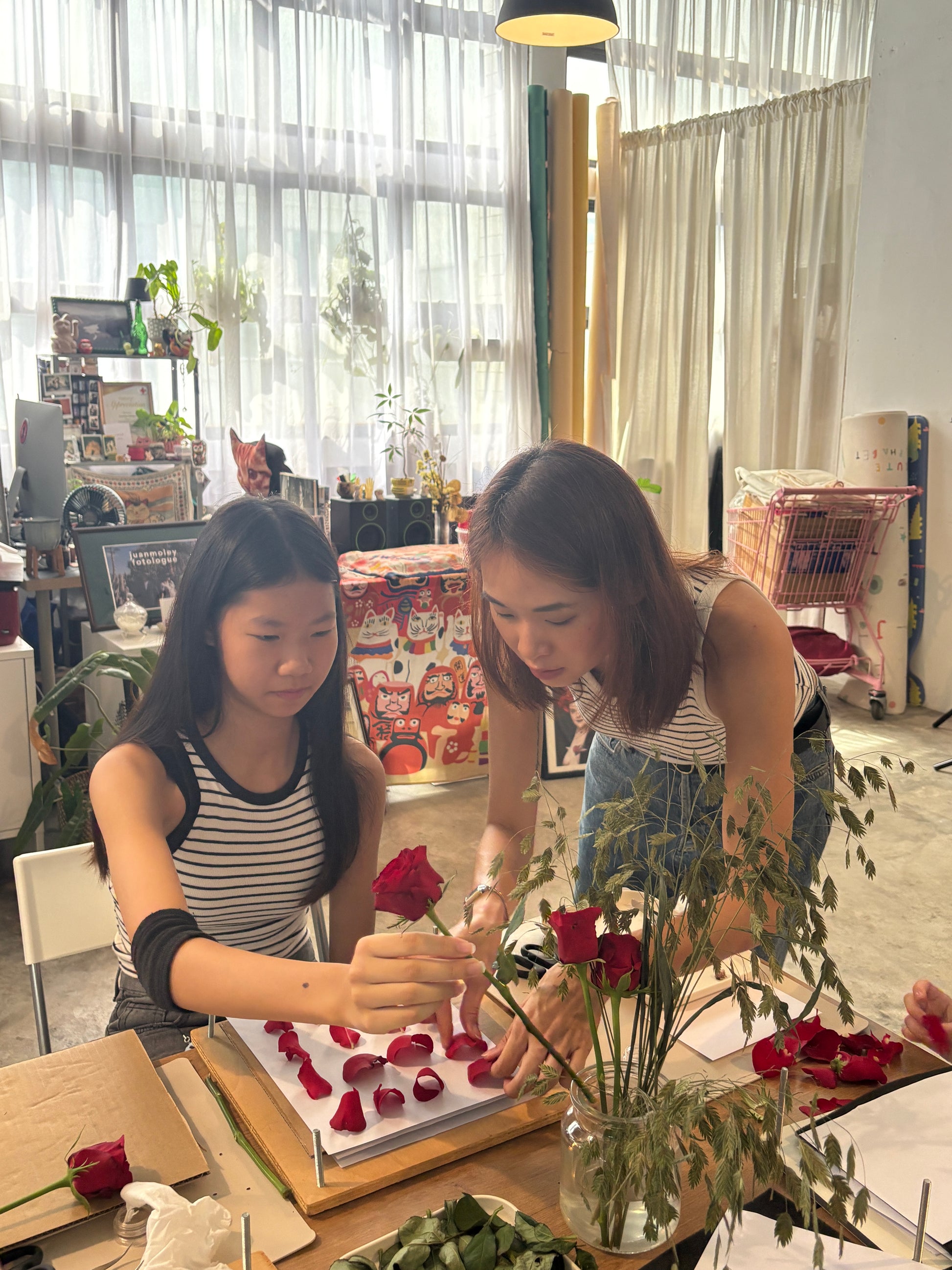 Little Botanists: A Pressed Flower Art Experience
