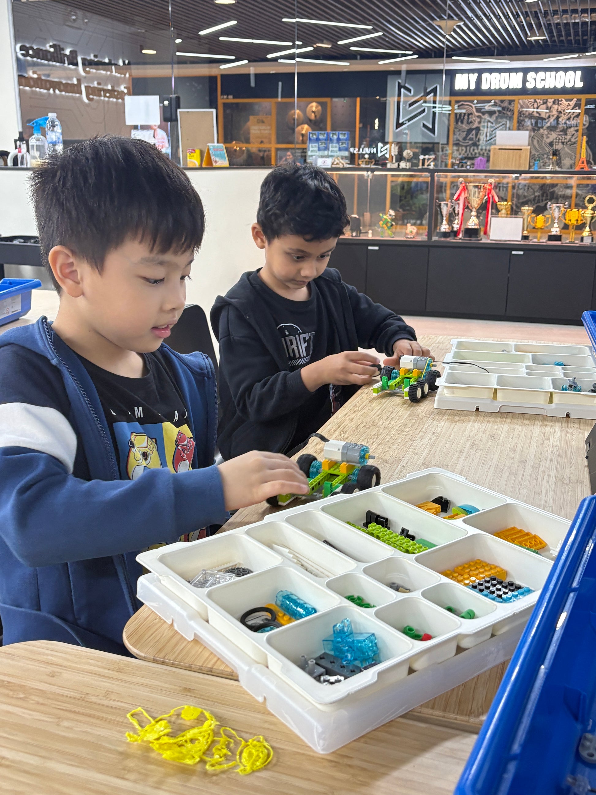 Stem Discovery for Explorers (Ages 7 to 8)