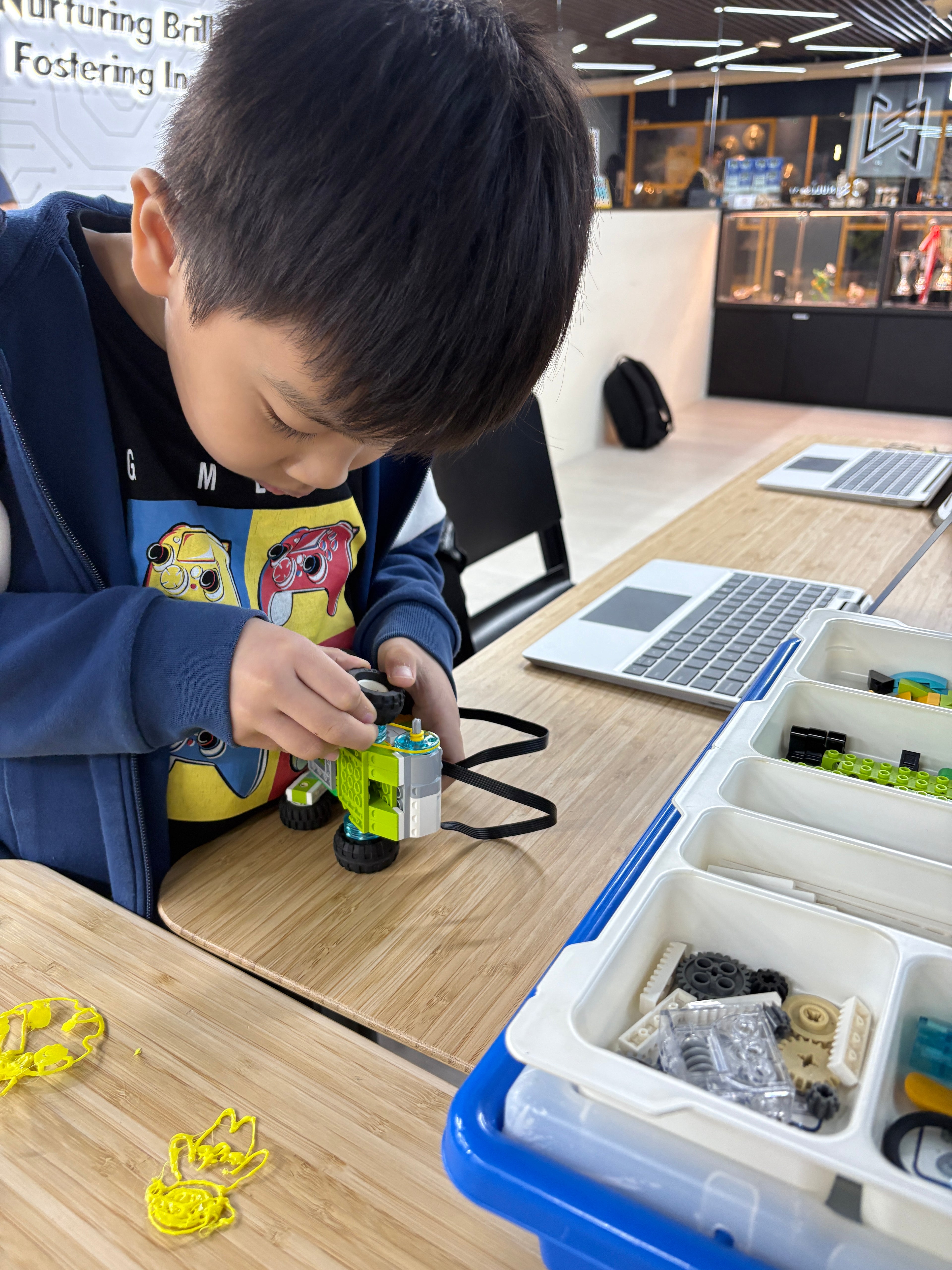 Stem Discovery for Explorers (Ages 7 to 8)