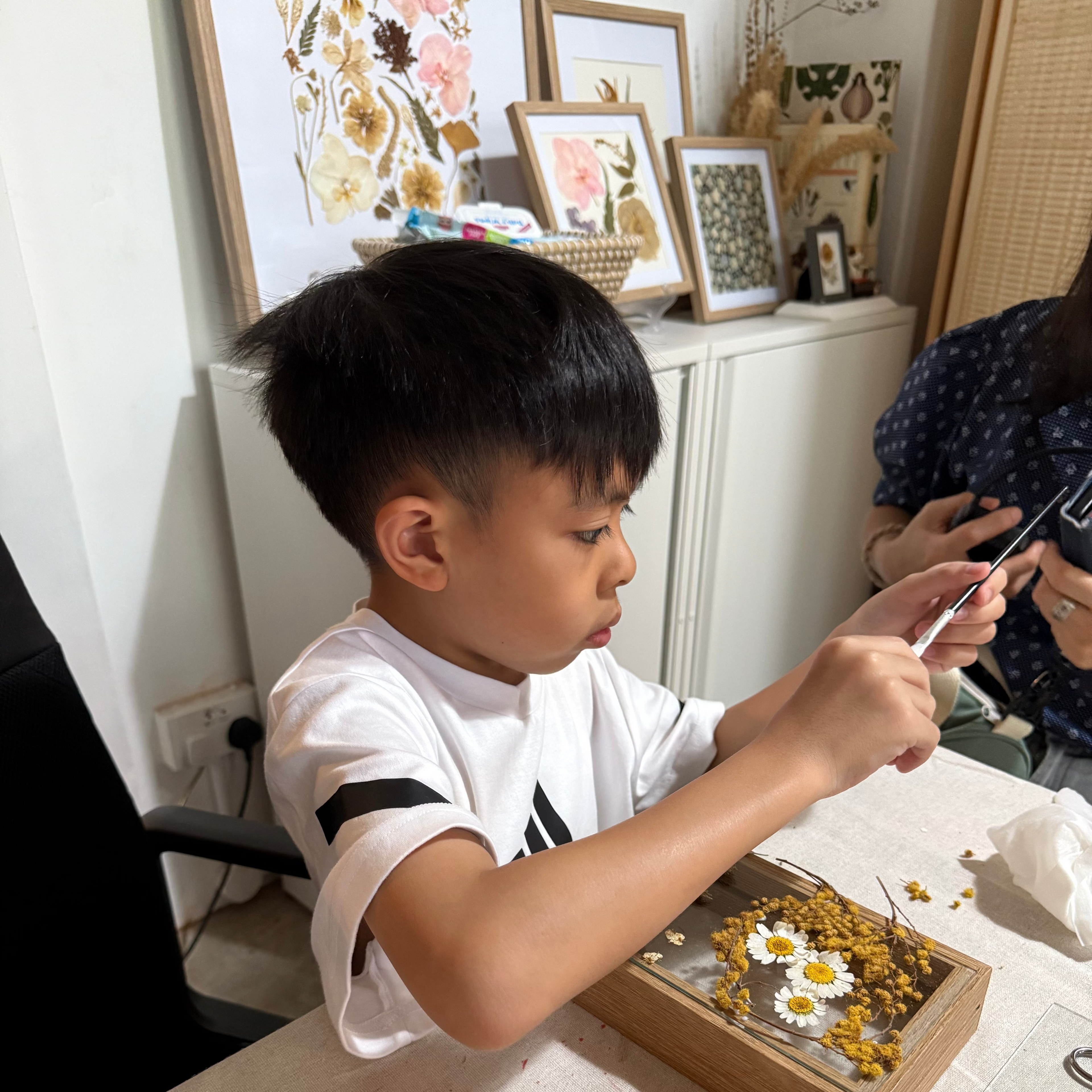 Little Botanists: A Pressed Flower Art Experience