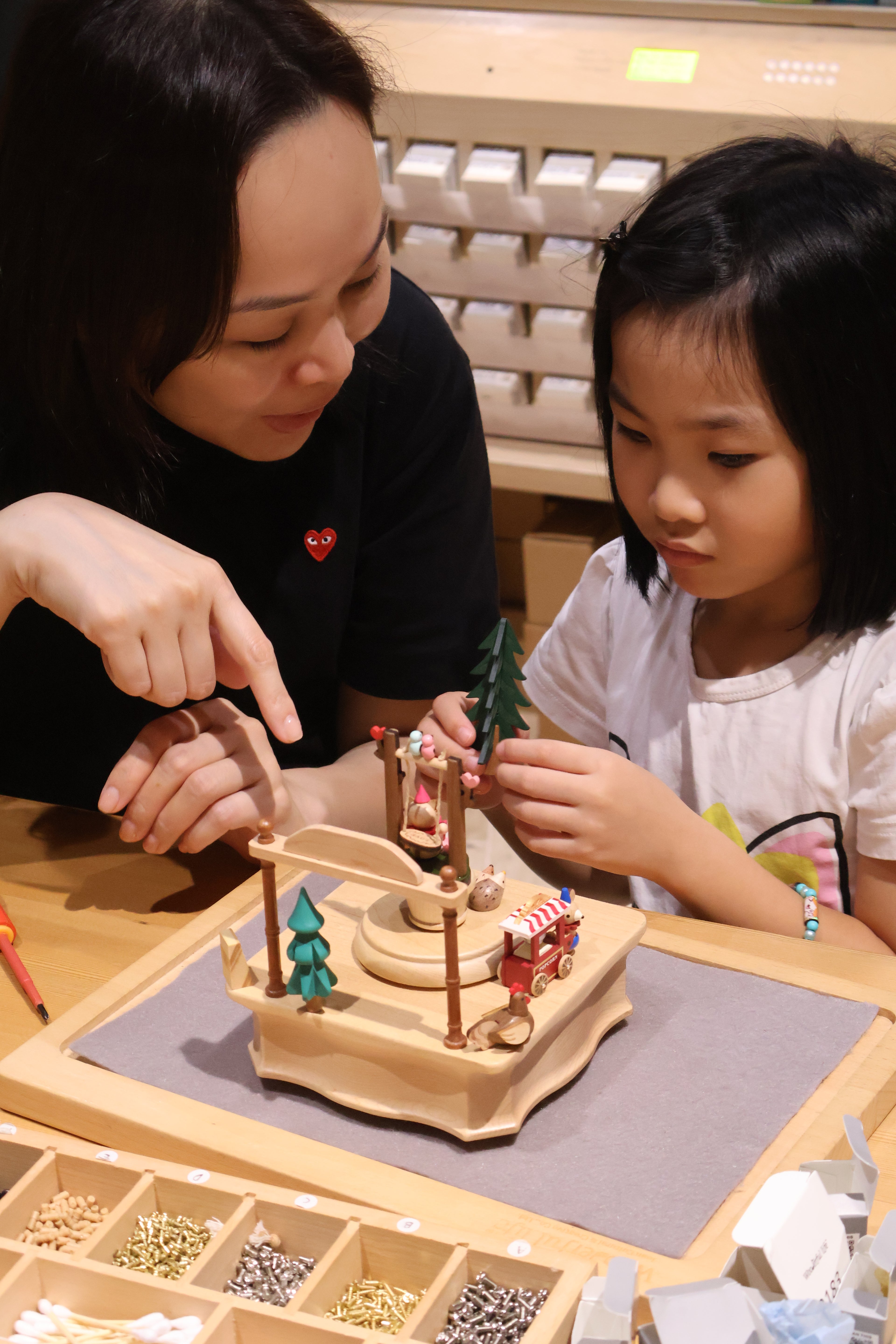 Design Your Own Personalized Music Box Workshop