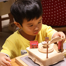 Design Your Own Personalized Music Box Workshop