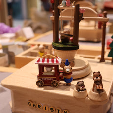 Design Your Own Personalized Music Box Workshop