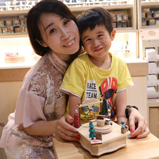 Design Your Own Personalized Music Box Workshop