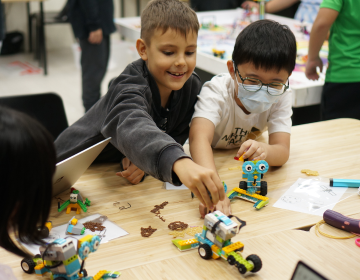 Stem Discovery for Explorers (Ages 7 to 8)