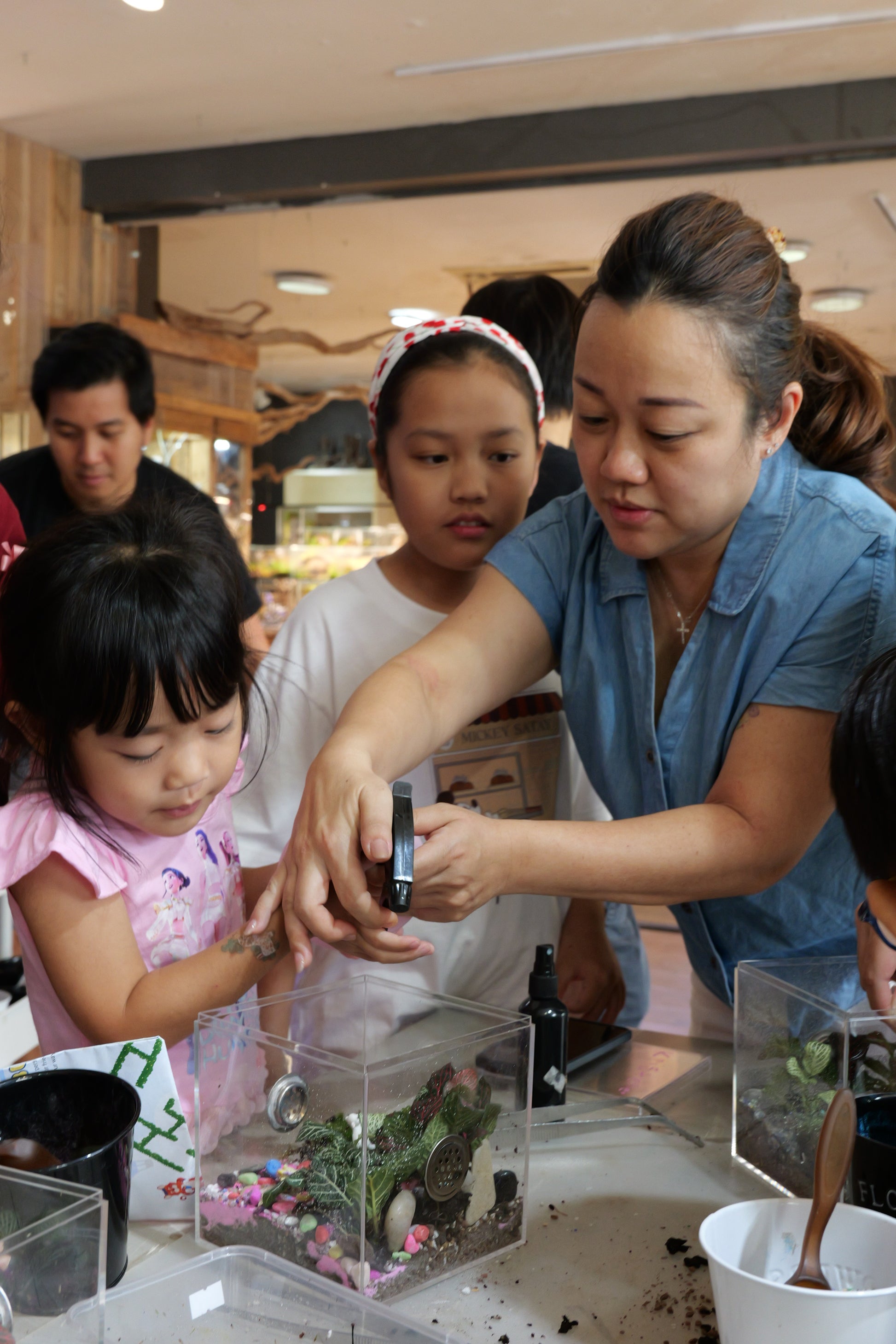 Build Your Own Moss Terrarium + Goldfish Scooping
