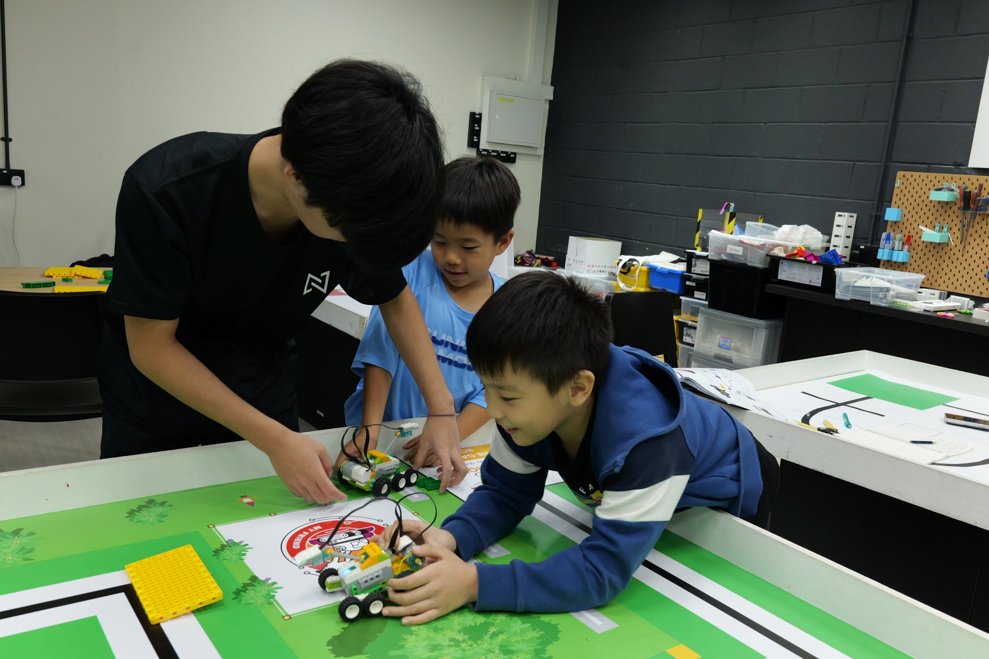 Stem Discovery for Explorers (Ages 7 to 8)