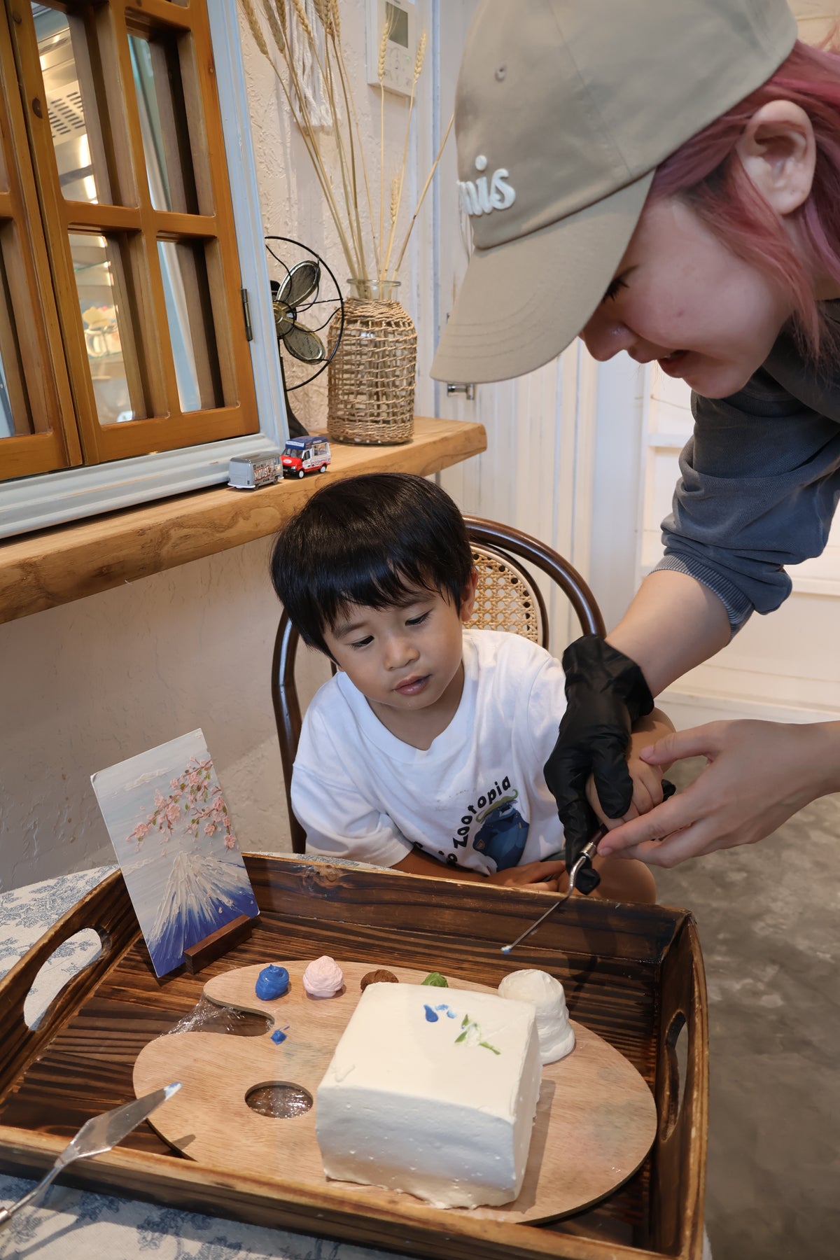 design your own cake