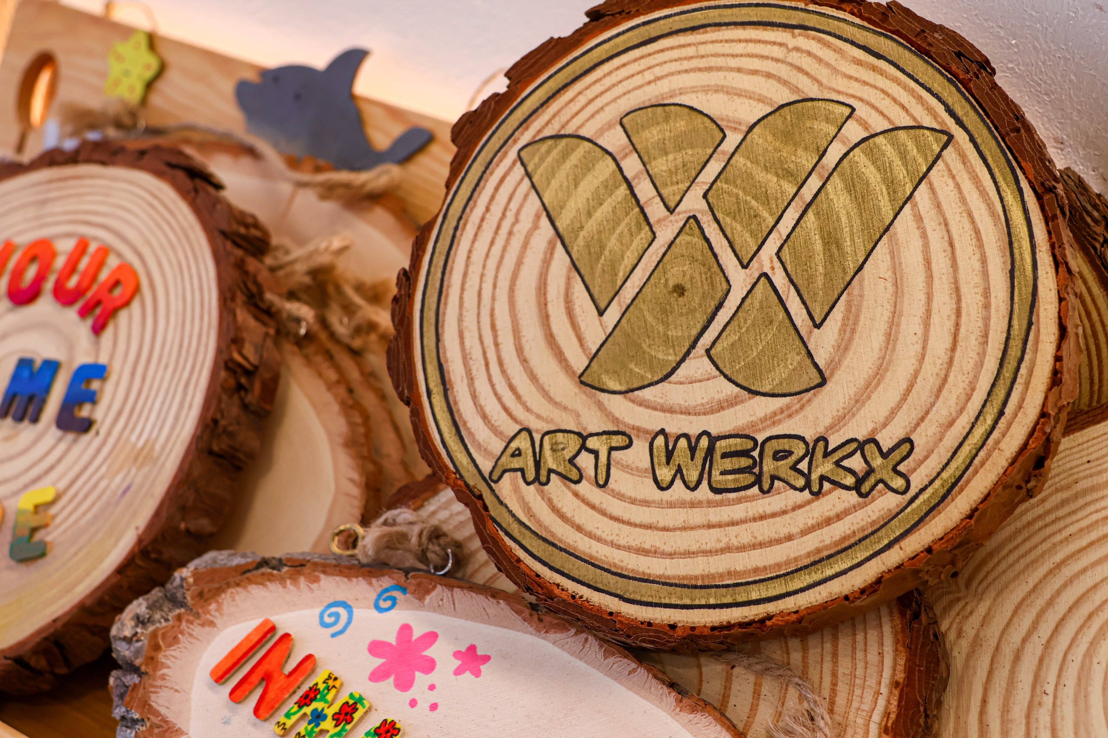 diy wooden log art