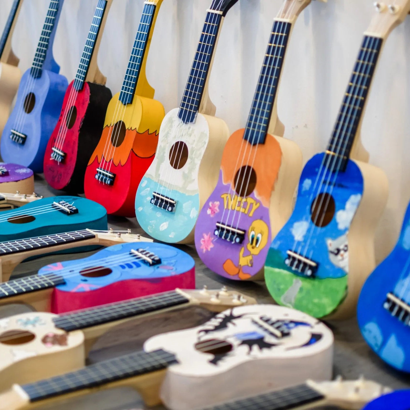 Design, Paint & Learn to Play Your Own Ukulele