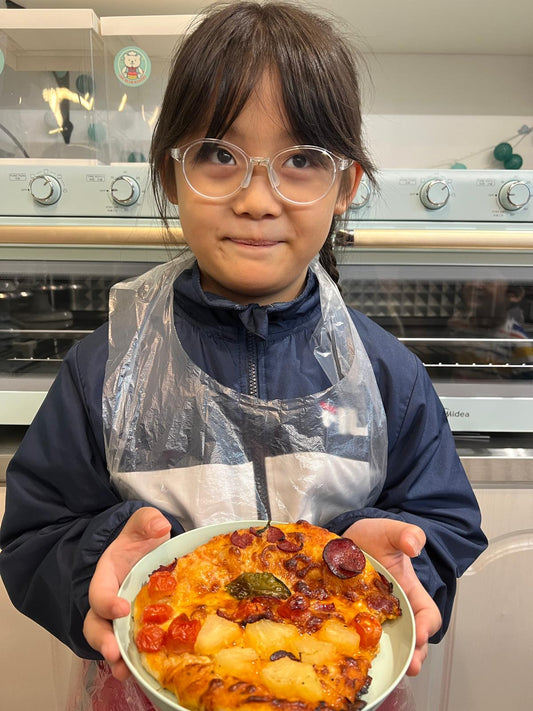 Make Your Own Pizza: Hands-on Fun for Little Chefs (2 pax)