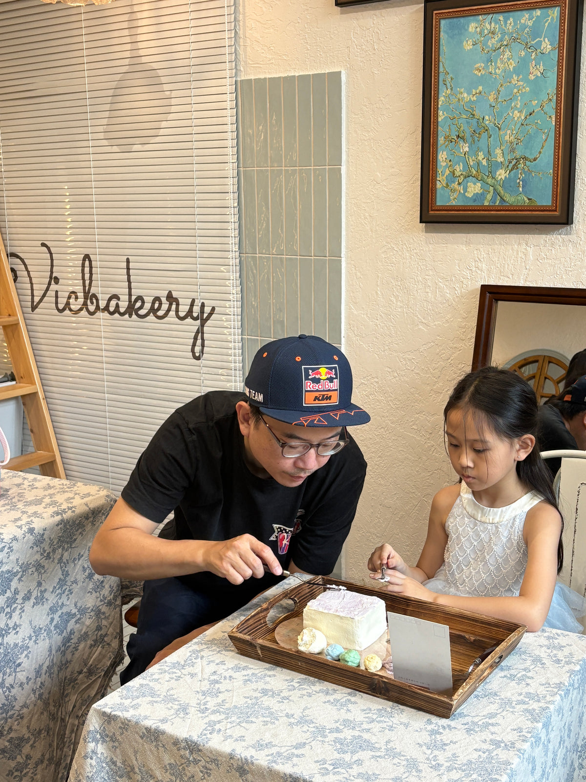 parent child bonding art 