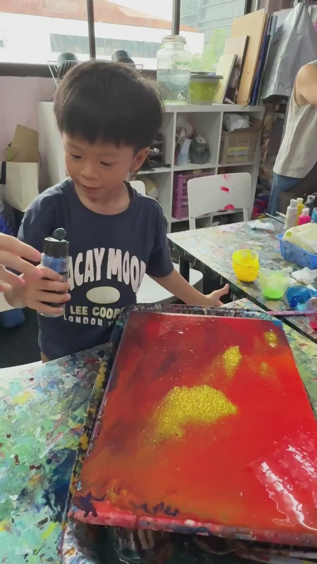 Acrylic Pour & DIY Keychain Making Workshop
