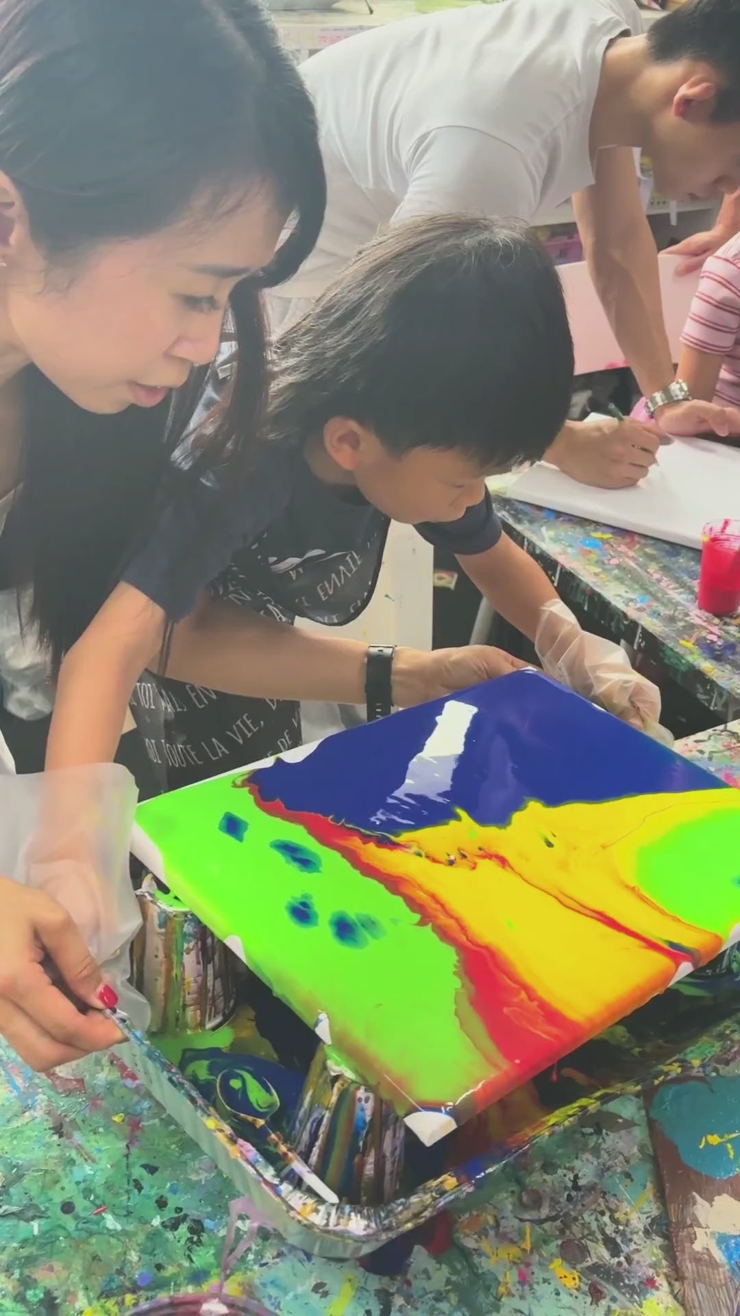 Acrylic Pour & DIY Keychain Making Workshop