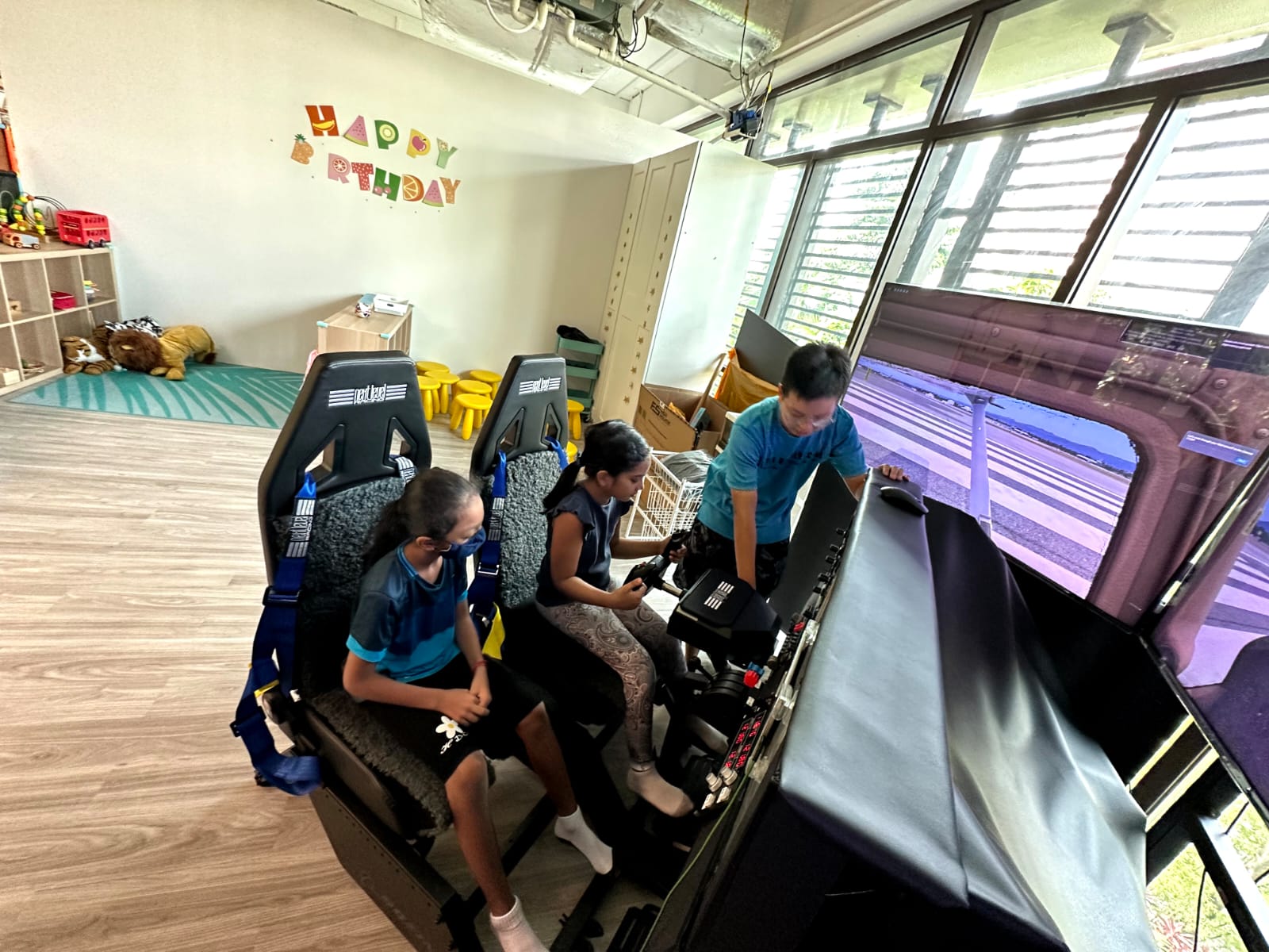 Junior Pilot Flight Simulator - Hands-On STEM Learning